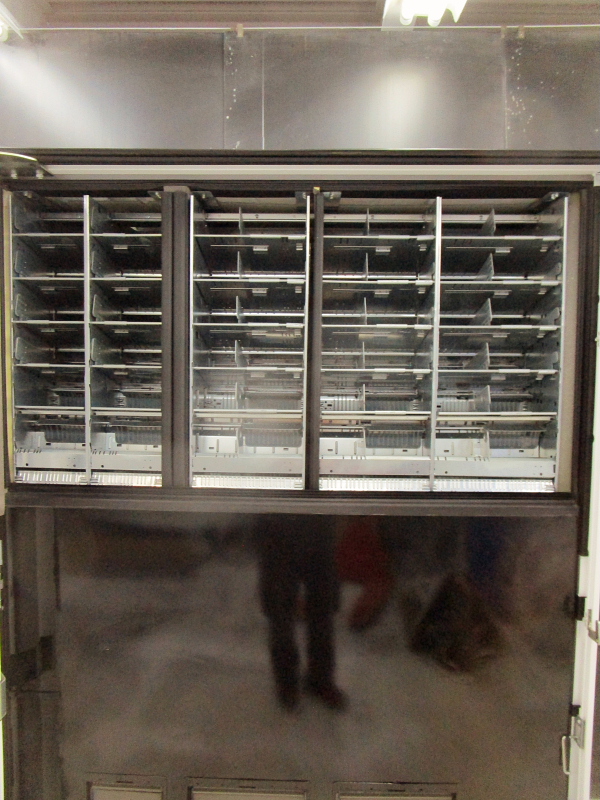 富士電機 2017年 1200幅 30セレ3列ペット（DP3641）