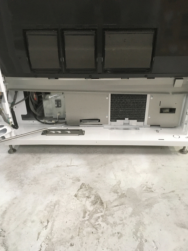 富士電機 2017年 1045mm幅30セレ（DP28587）